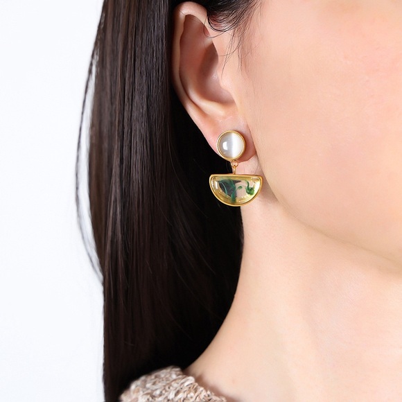 TWO PAIR FOR $55💎*Unique Abstract 18K Gold Plated Resin Drop Earrings*ML - Picture 6 of 11